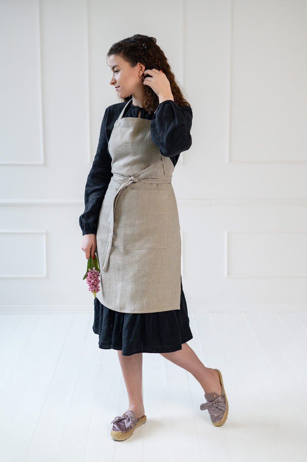 Rough linen apron