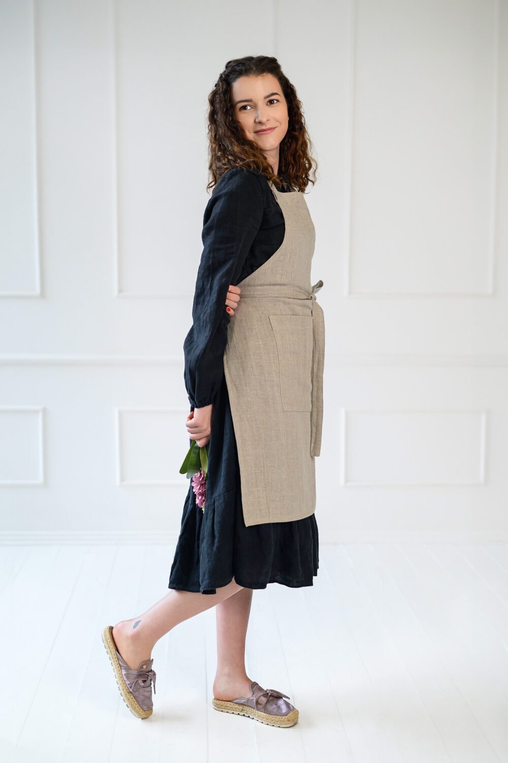 Rough linen apron