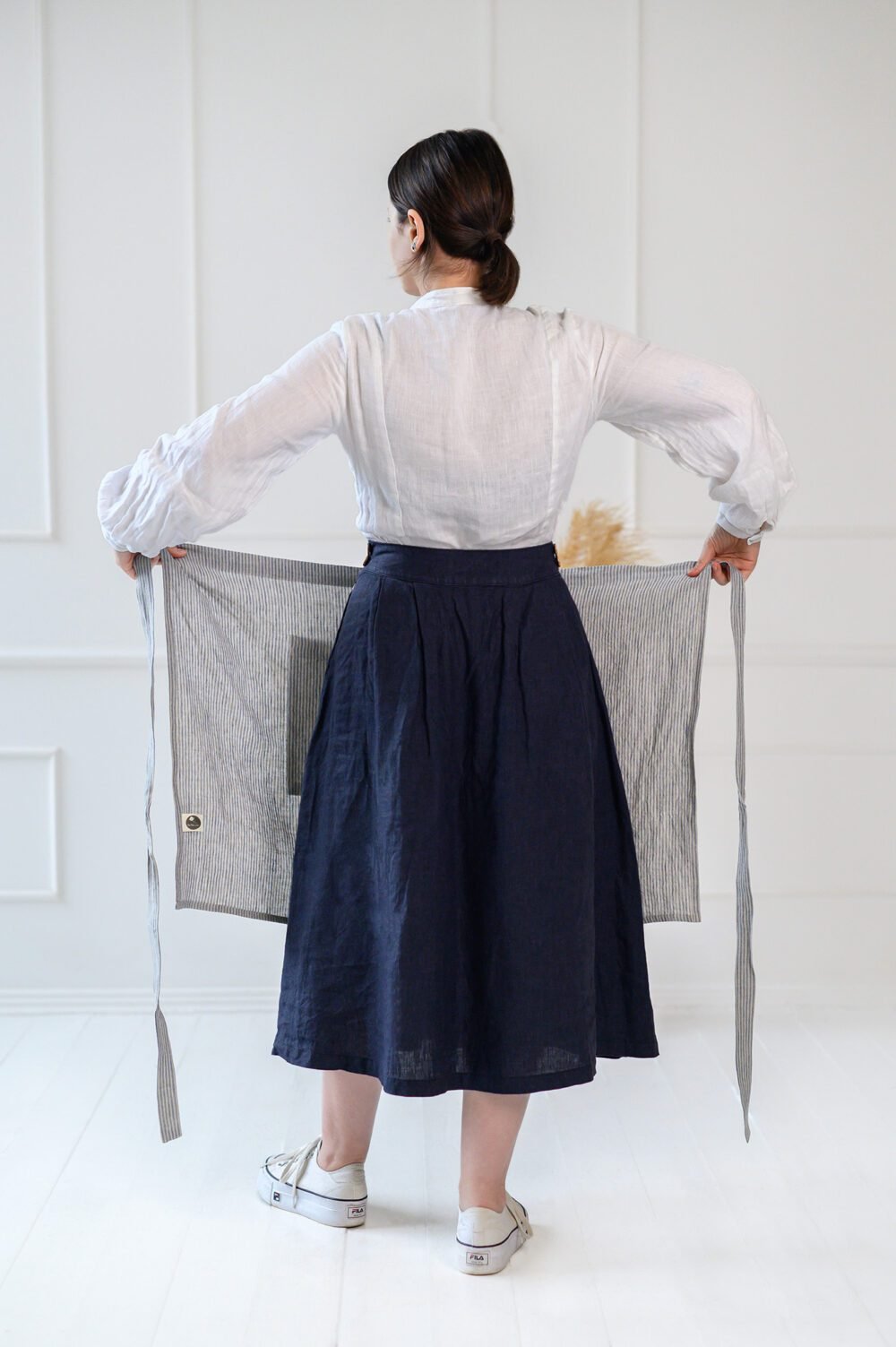 Linen half apron