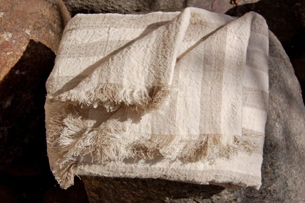 Rough linen blanket "Wide stripes"