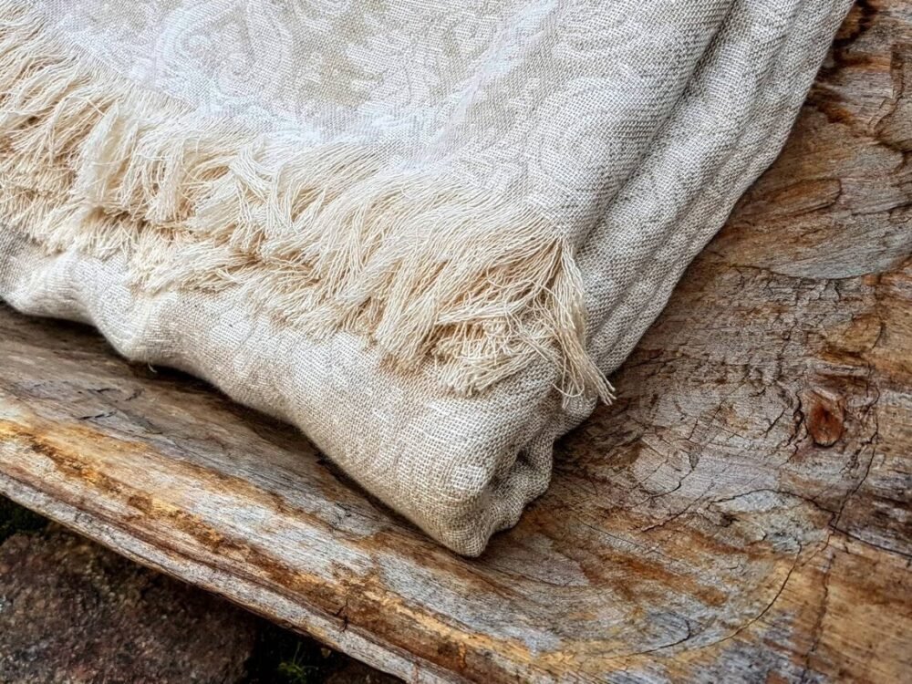 Linen blanket "Damask"