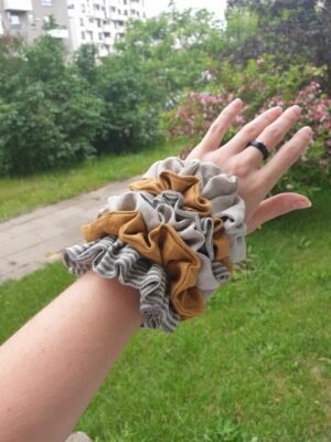 Linen scrunchie