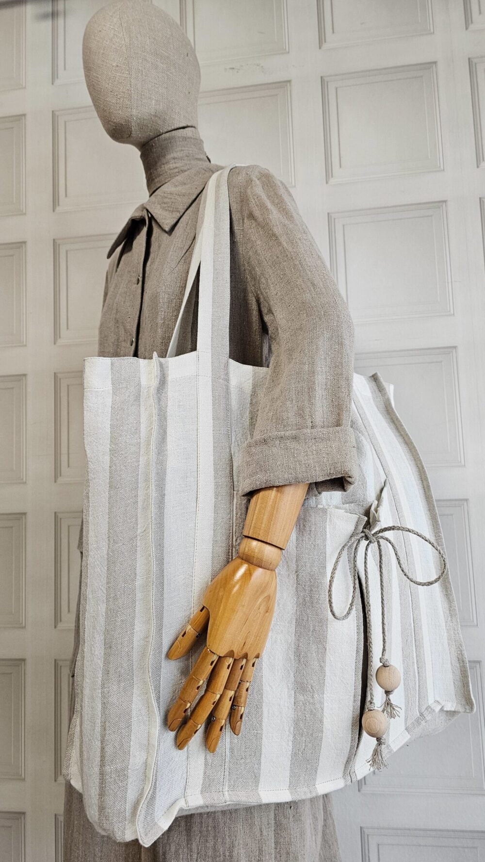 Linen tote bag