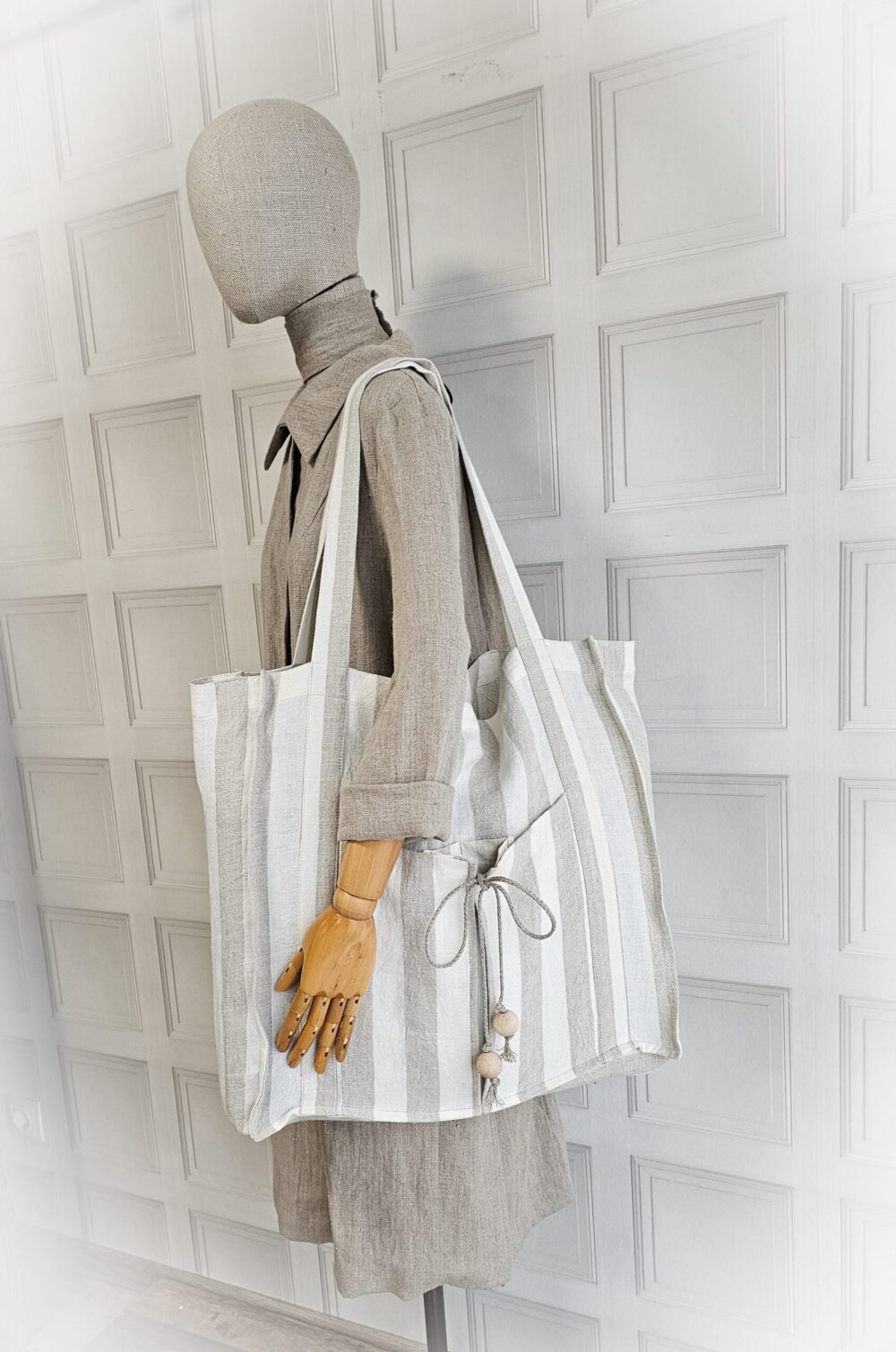Linen tote bag