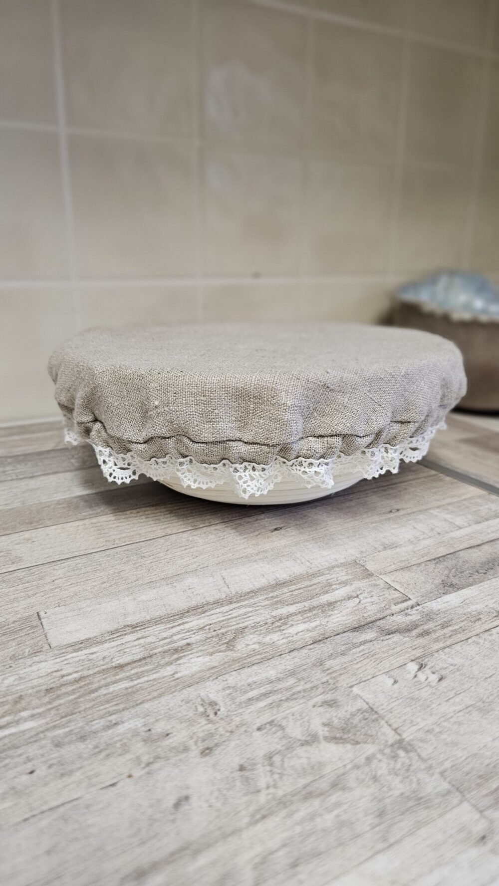 Rough linen bowl cover with lace