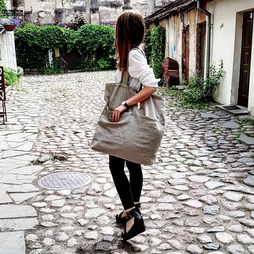 Rough linen tote bag