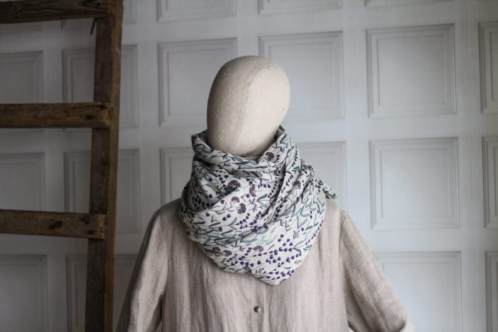 Linen scarf wide lavender