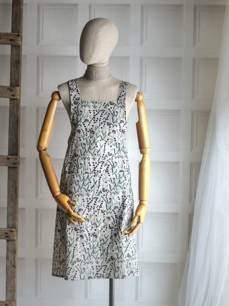 Linen floral apron lavender