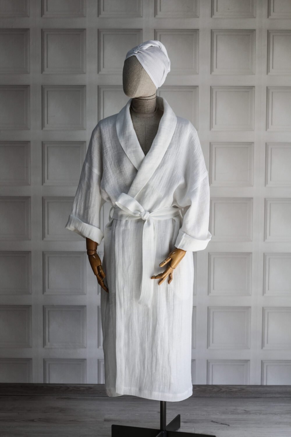 Linen robe with shawl collar