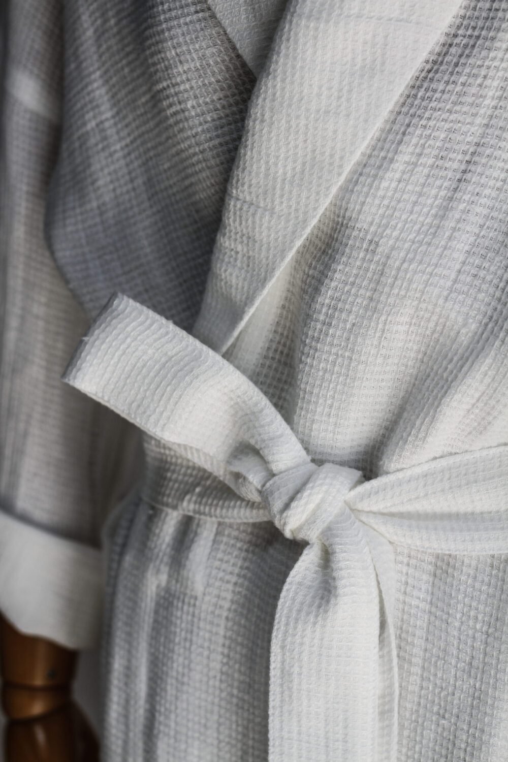 Linen robe with shawl collar