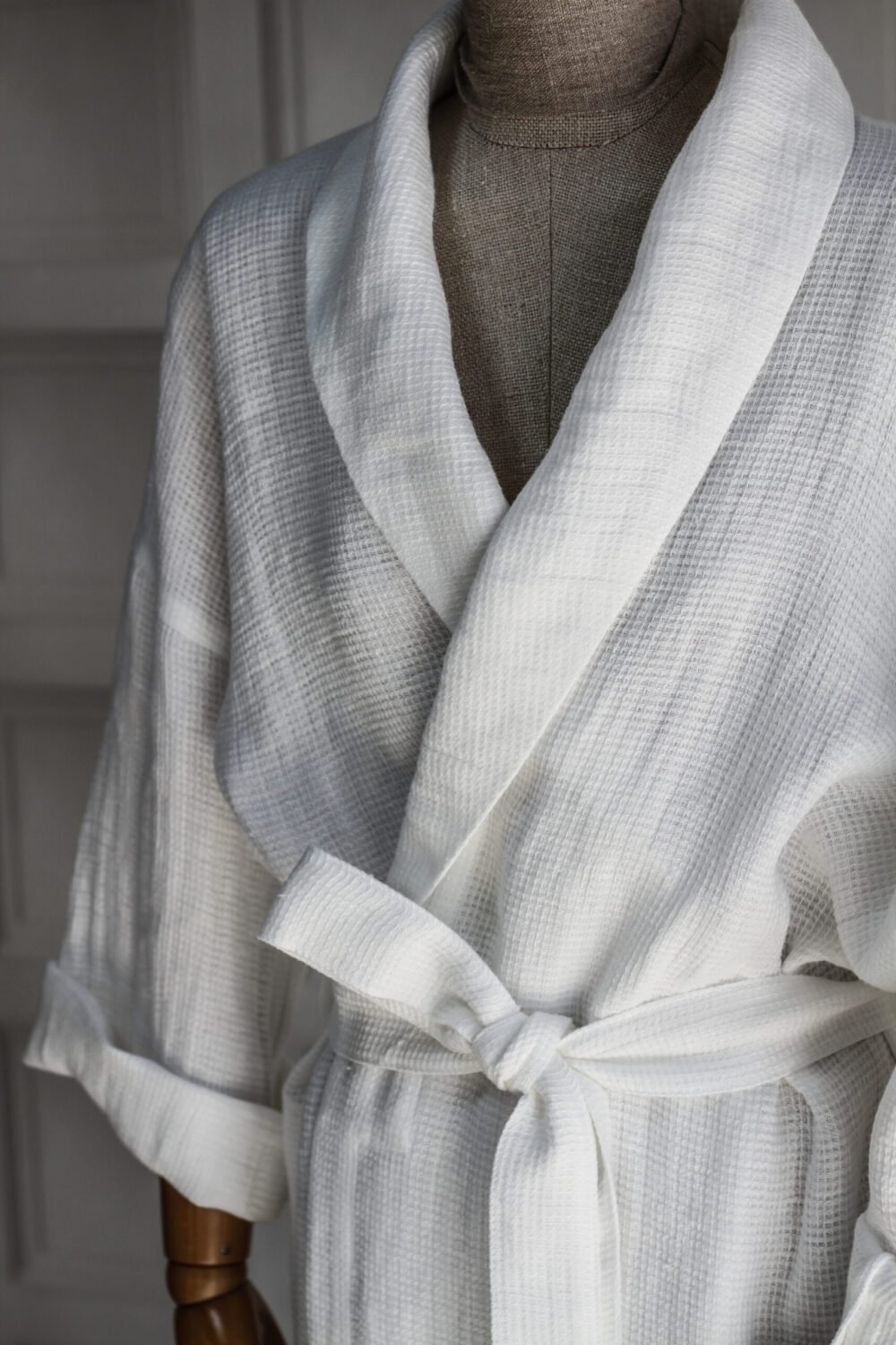 Linen robe with shawl collar