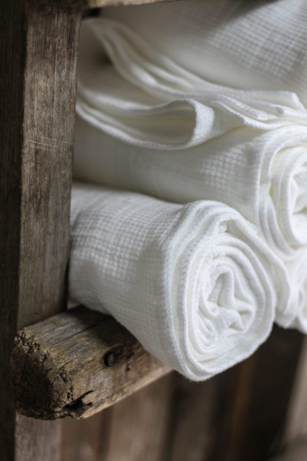 White waffle linen bath towel.