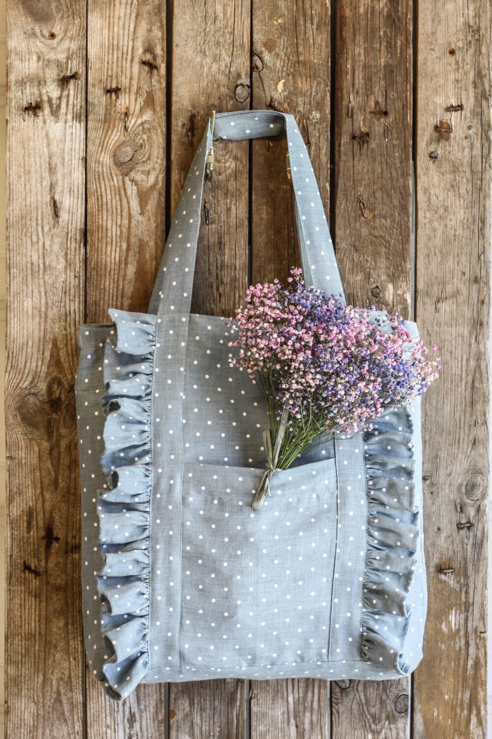 Linen tote bag with ruffles