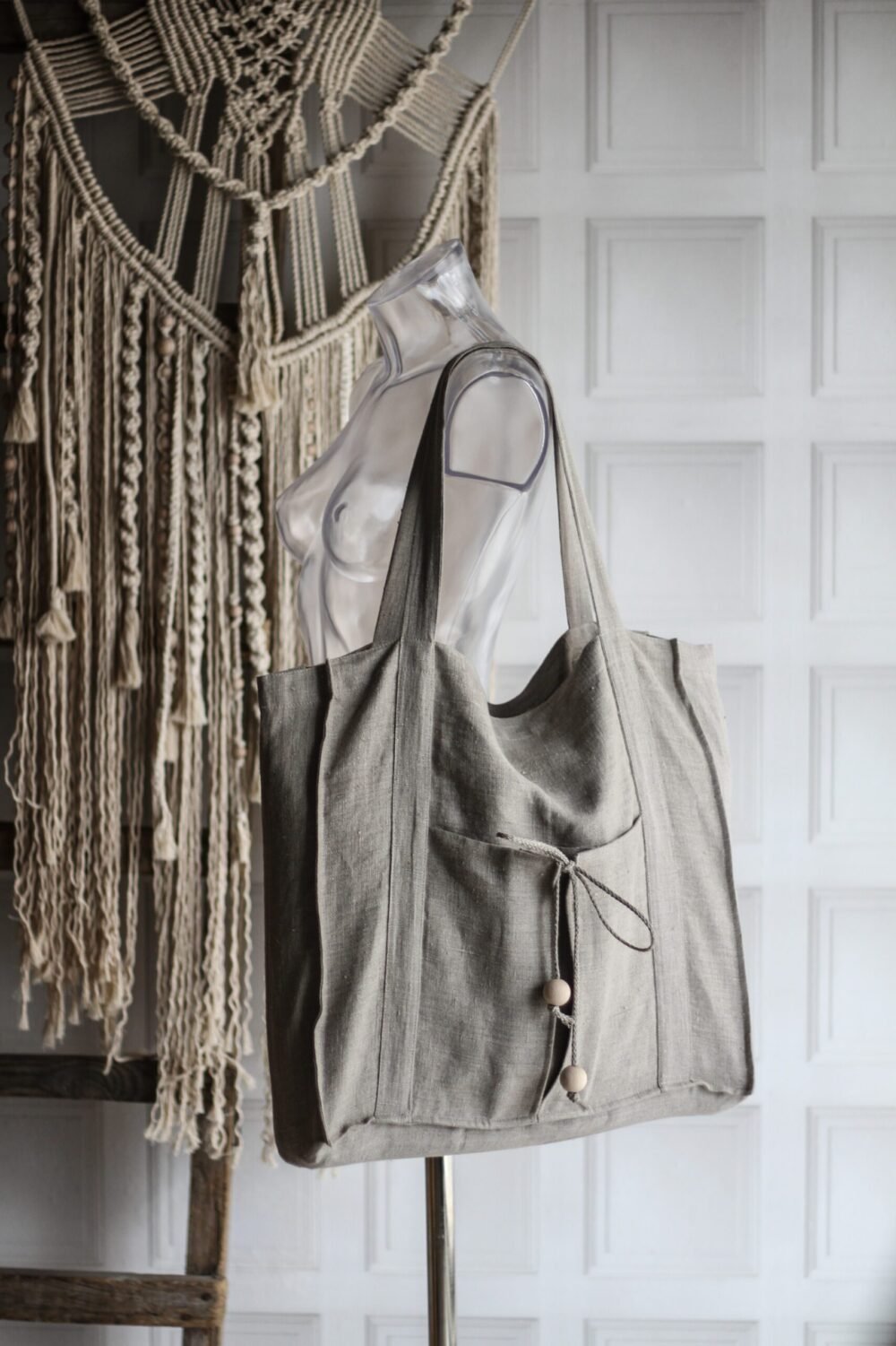 Rough linen tote bag