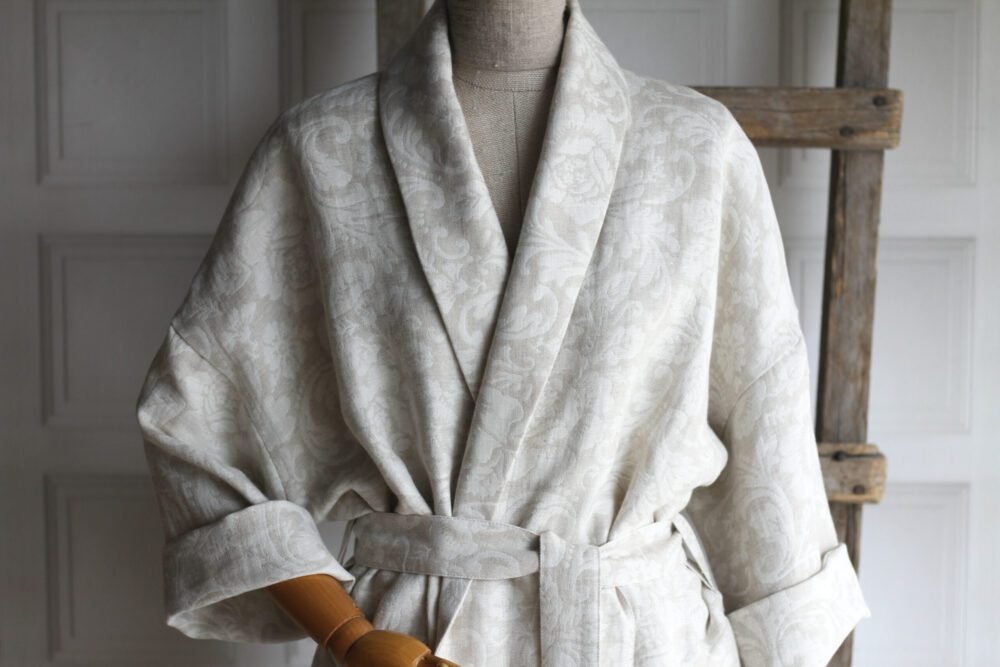 Floral linen robe with shawl collar