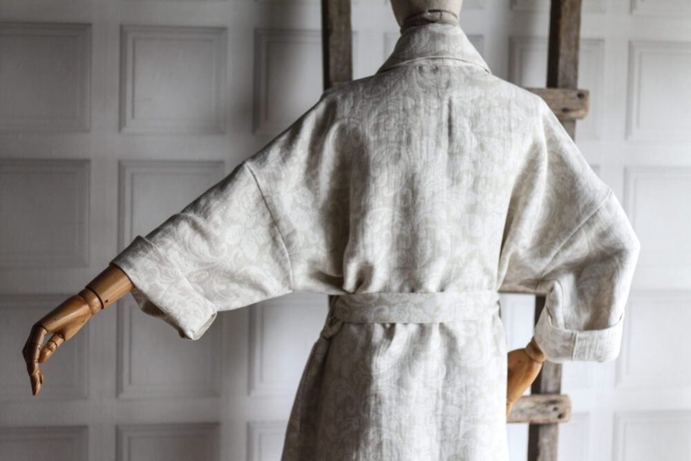 Floral linen robe with shawl collar