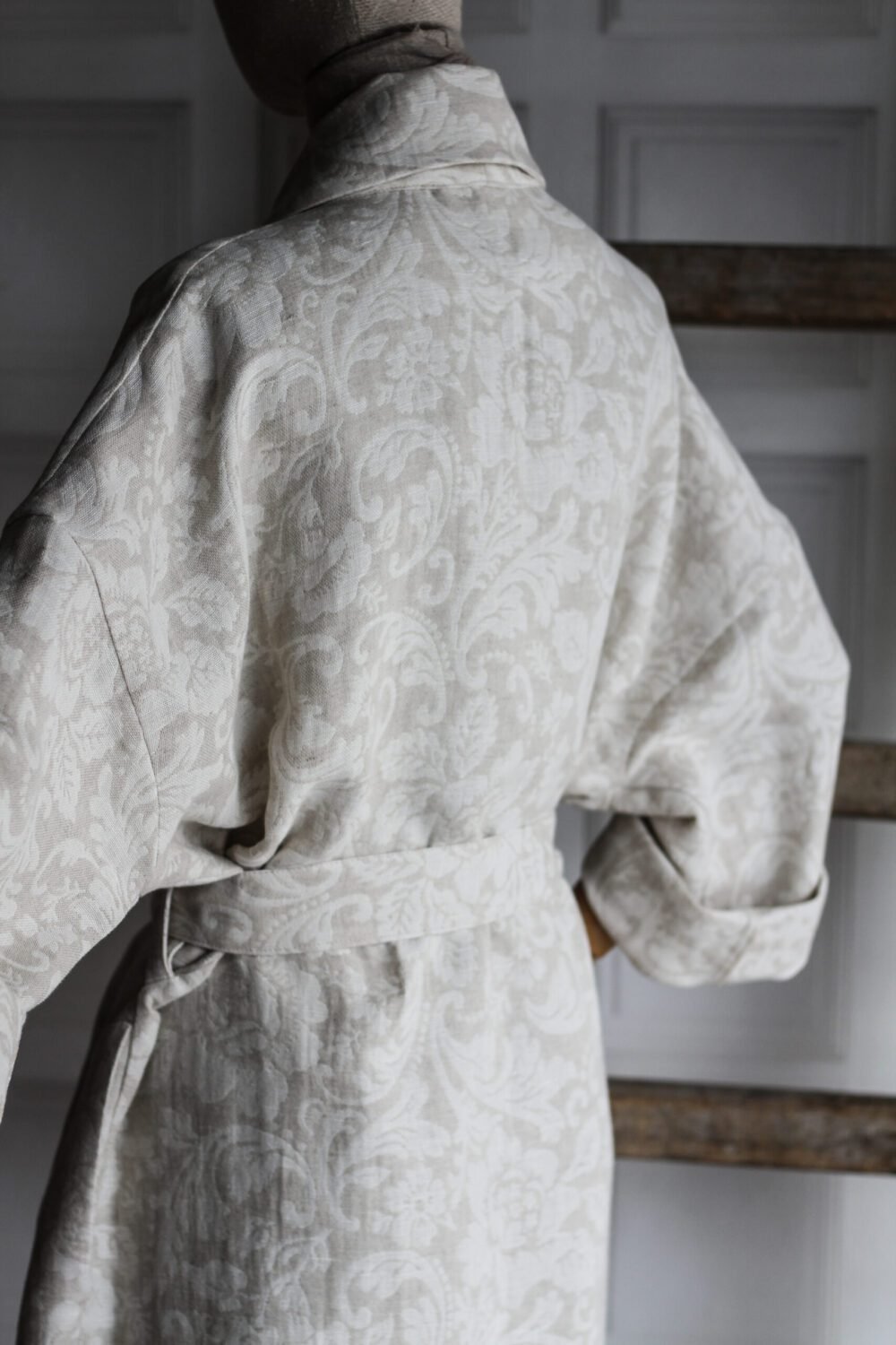 Floral linen robe with shawl collar